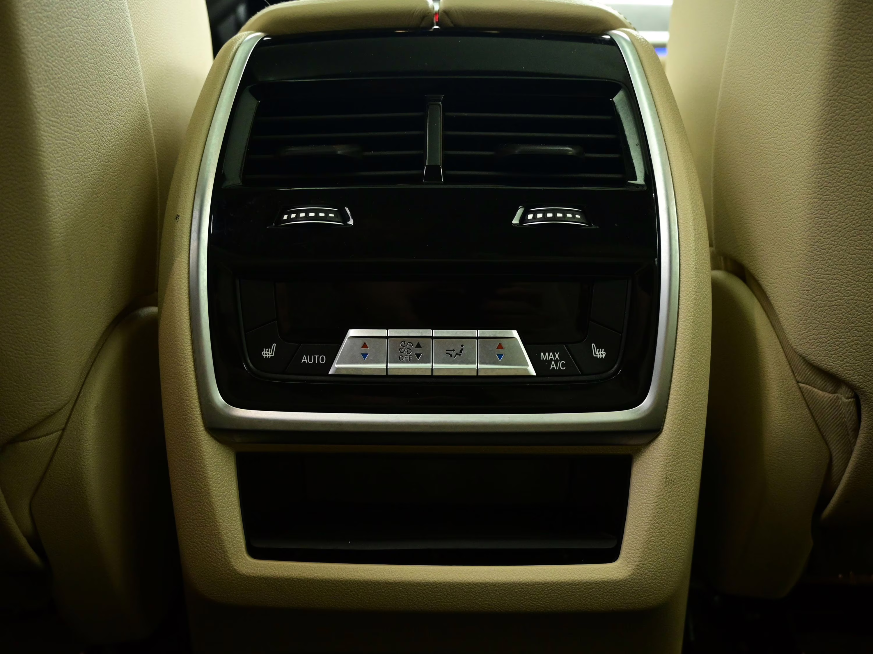 2021 Manhattan Green Metallic BMW X7 xDrive40i AWD SUV