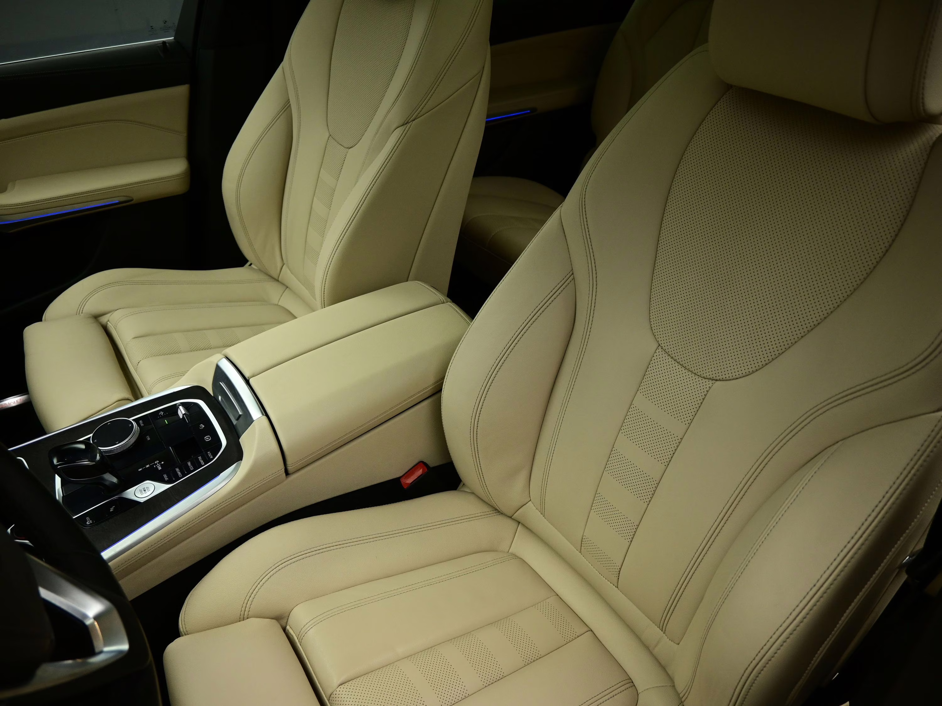 2021 Manhattan Green Metallic BMW X7 xDrive40i AWD SUV