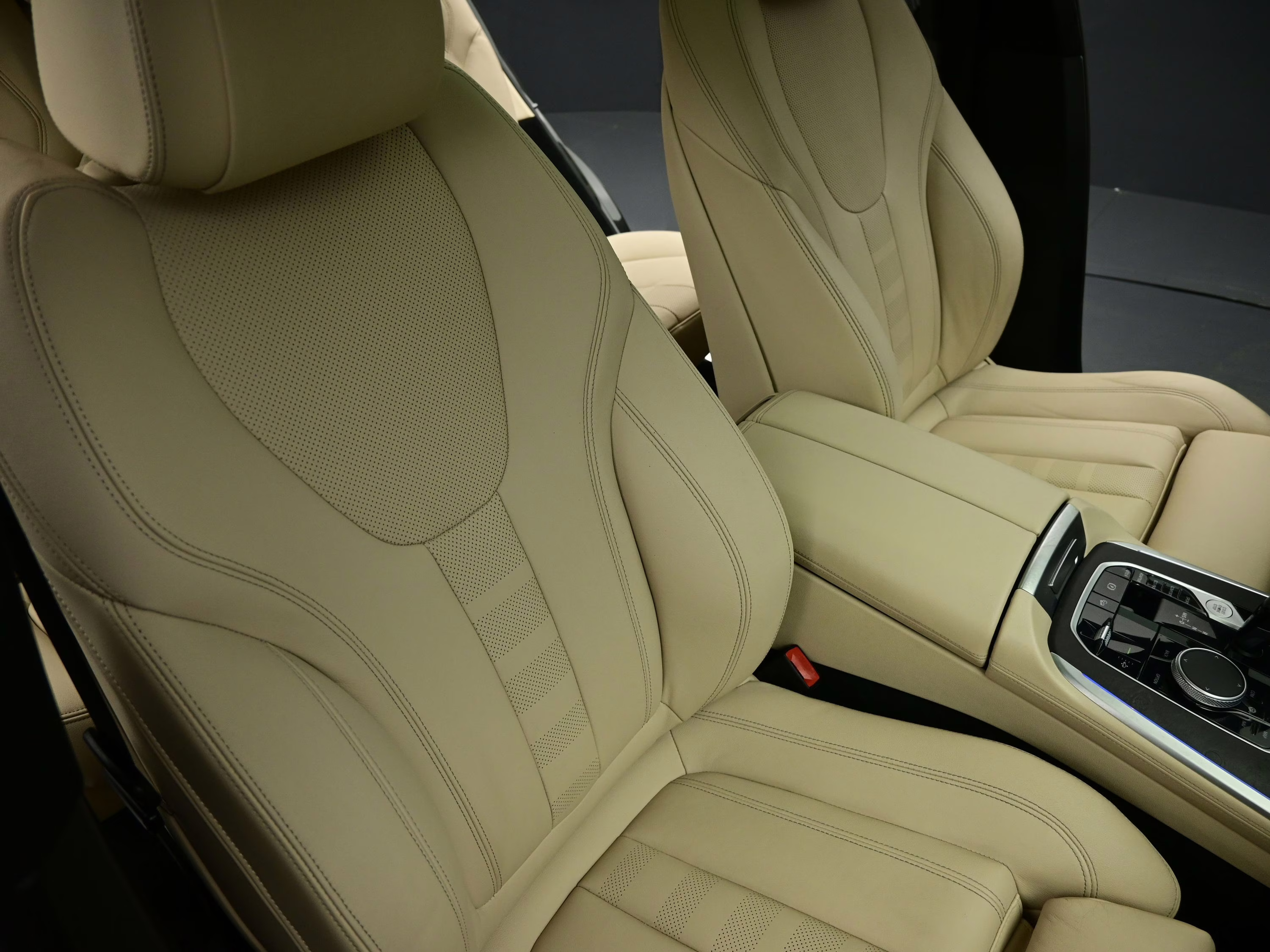 2021 Manhattan Green Metallic BMW X7 xDrive40i AWD SUV