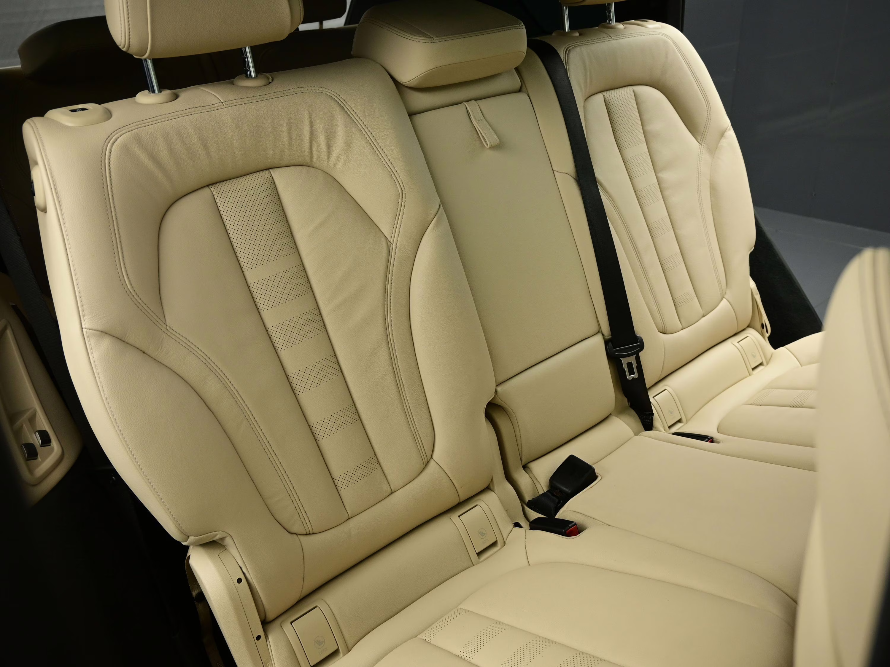 2021 Manhattan Green Metallic BMW X7 xDrive40i AWD SUV