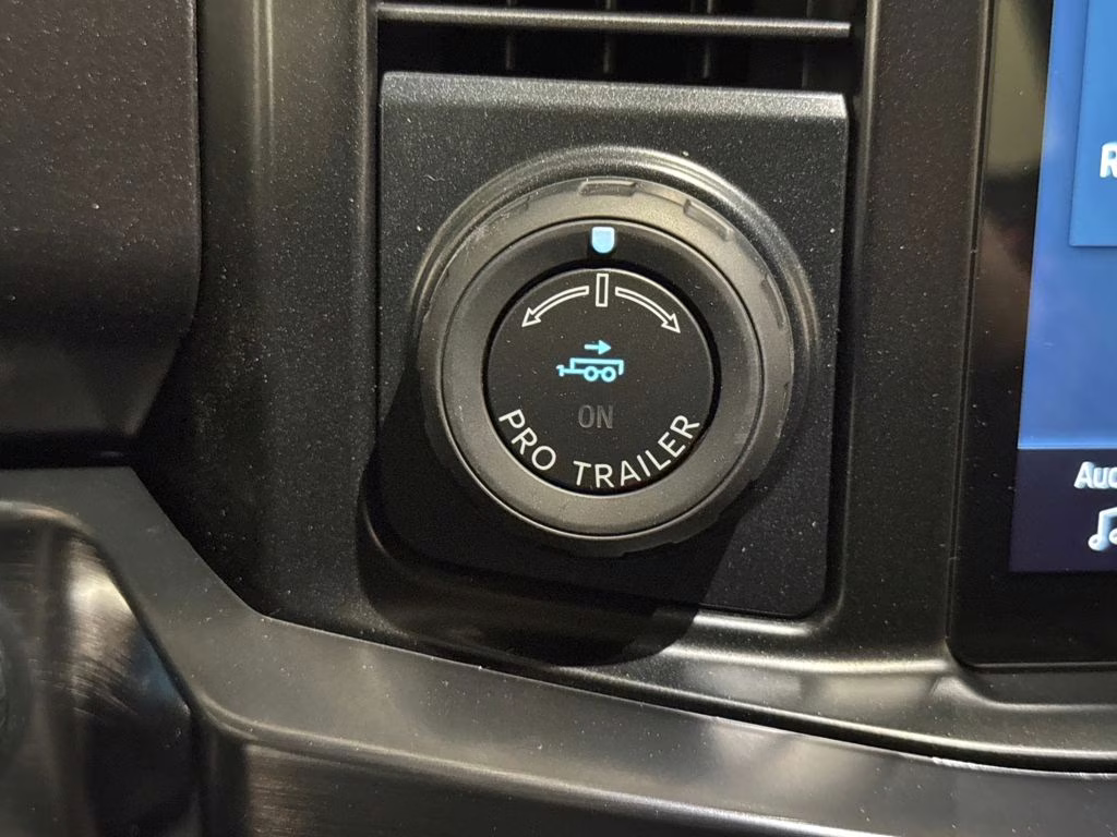 2026 Avalanche Ford Super Duty F-250 SRW Lariat 4X4 Truck