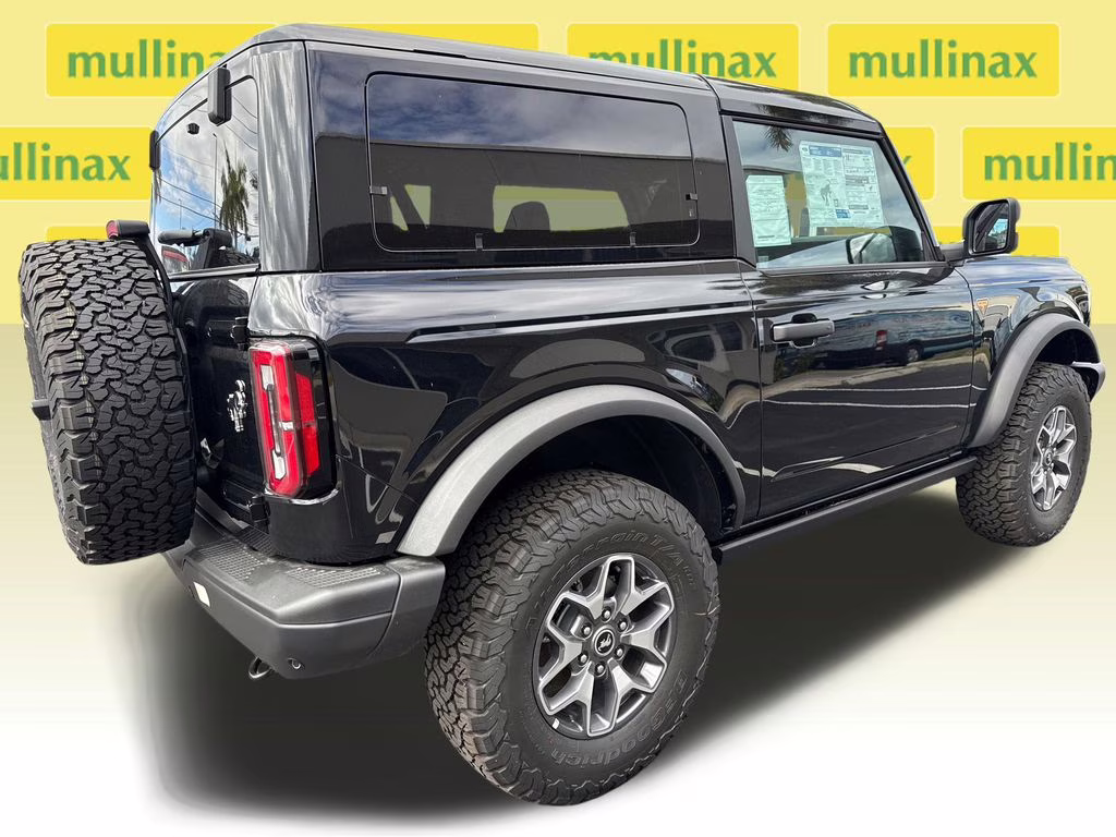 2025 Shadow Black Ford Bronco Badlands 4X4 SUV