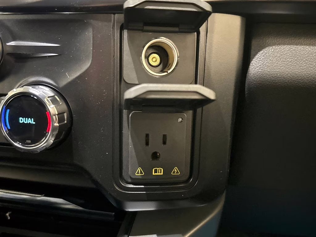 2026 Avalanche Ford Super Duty F-250 SRW Lariat 4X4 Truck