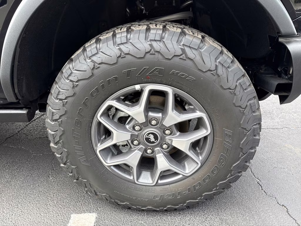 2025 Shadow Black Ford Bronco Badlands 4X4 SUV