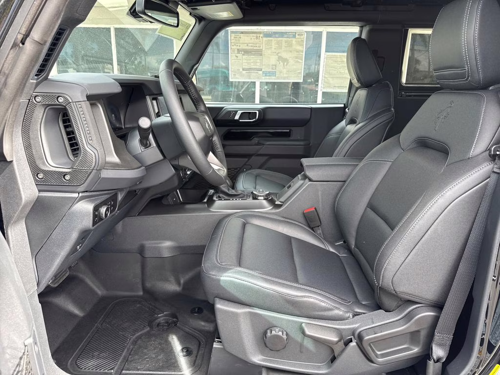 2025 Shadow Black Ford Bronco Badlands 4X4 SUV