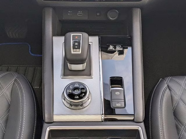 2025 Graphite Gray Mitsubishi Outlander PHEV SEL AWD SUV