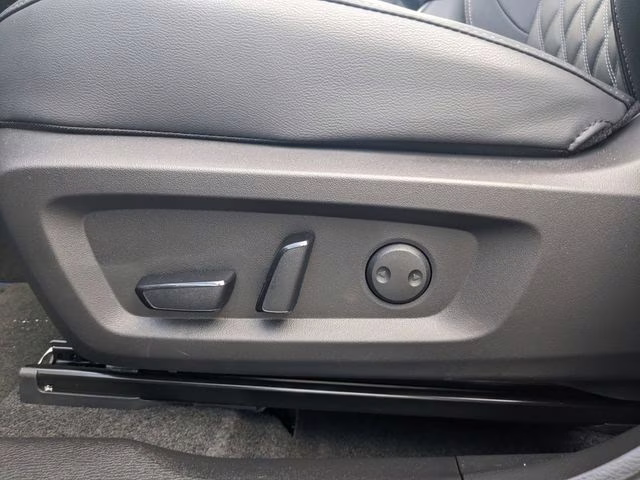 2025 Graphite Gray Mitsubishi Outlander PHEV SEL AWD SUV