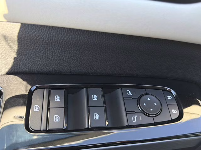 2026 Gun Metallic Nissan Pathfinder SL FWD SUV