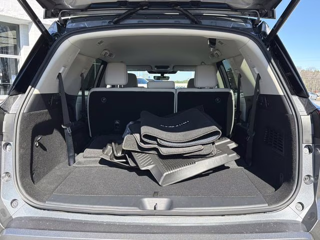 2026 Gun Metallic Nissan Pathfinder SL FWD SUV