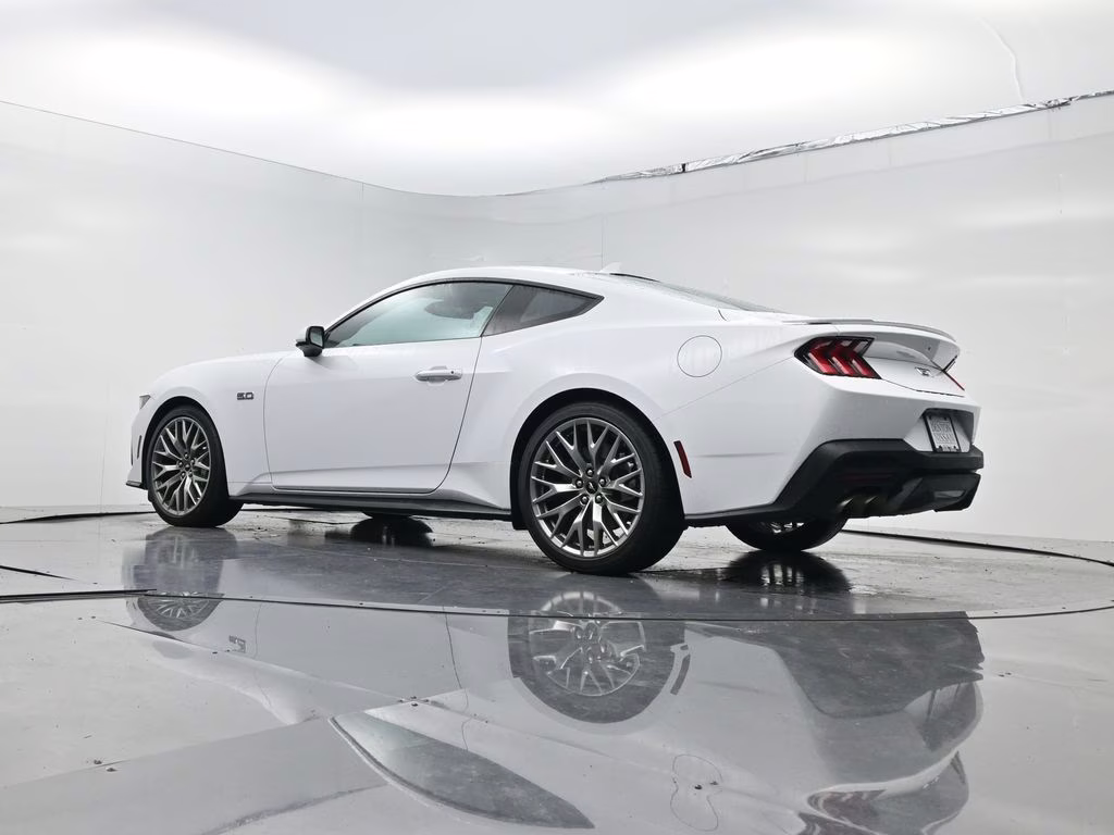 2025 Oxford White Ford Mustang GT Premium RWD Coupe