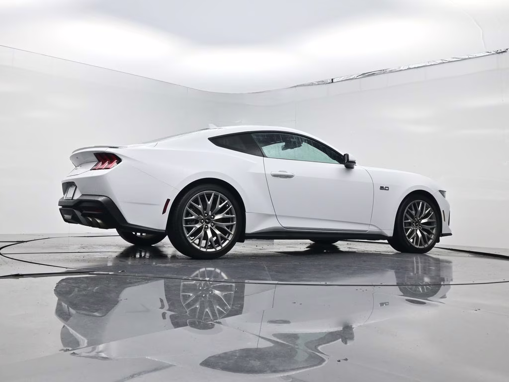 2025 Oxford White Ford Mustang GT Premium RWD Coupe