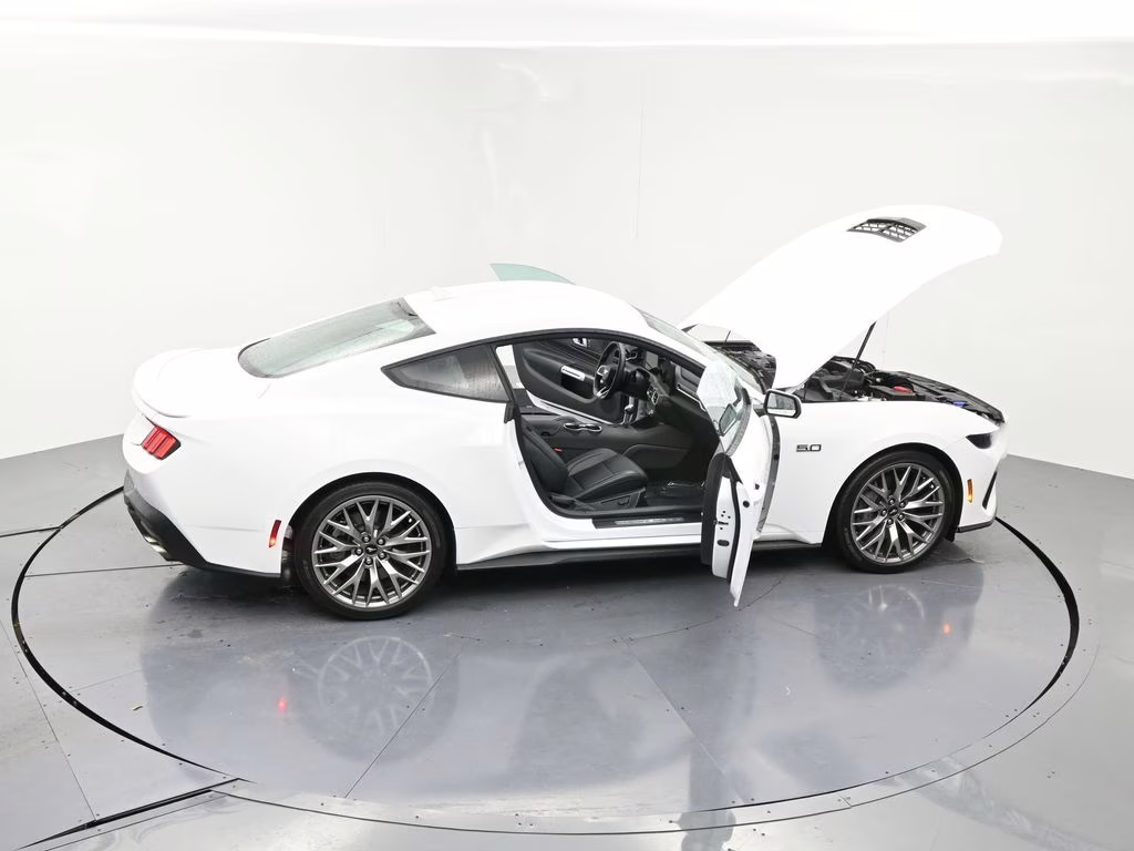 2025 Oxford White Ford Mustang GT Premium RWD Coupe