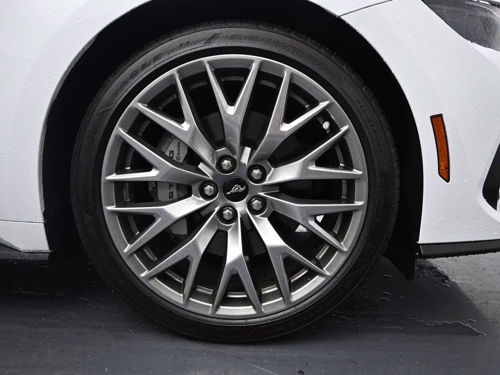 2025 Oxford White Ford Mustang GT Premium RWD Coupe