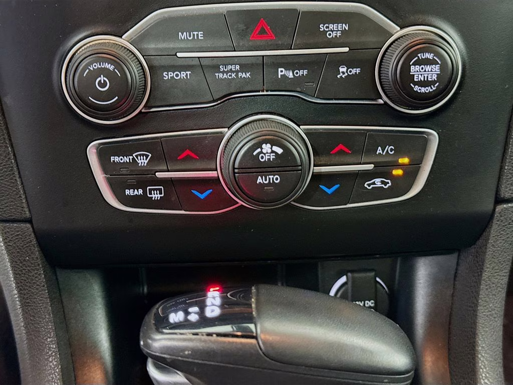 2023 Granite Crystal Metallic Clearcoat Dodge Charger GT RWD Sedan