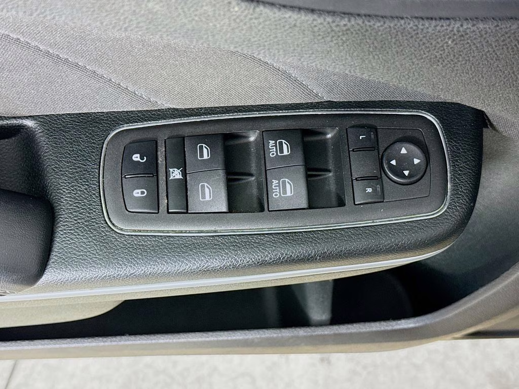 2023 Granite Crystal Metallic Clearcoat Dodge Charger GT RWD Sedan