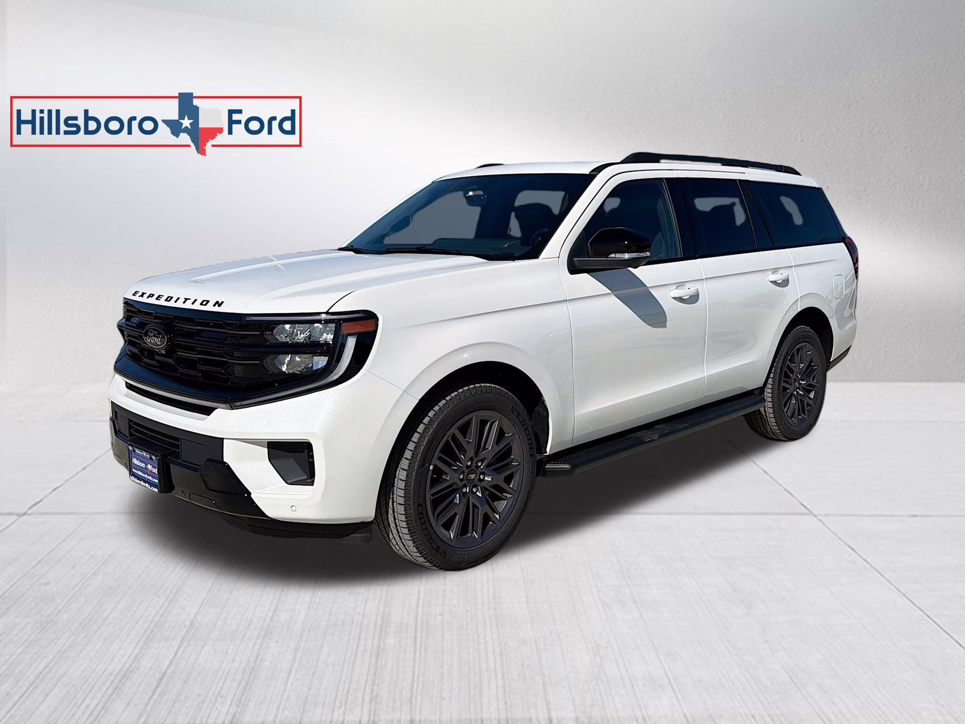 2026 Star White Metallic Tri-Coat Ford Expedition Platinum 4X4 SUV