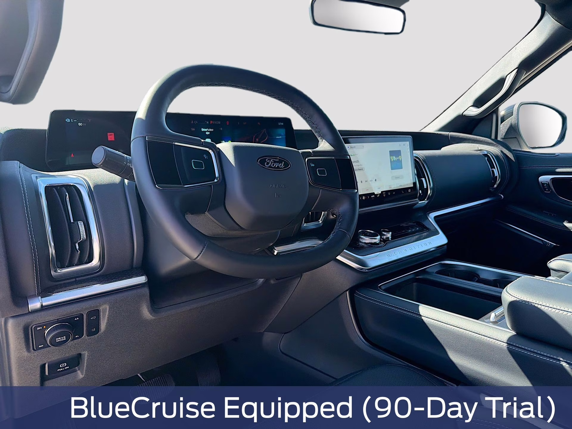 2026 Star White Metallic Tri-Coat Ford Expedition Platinum 4X4 SUV