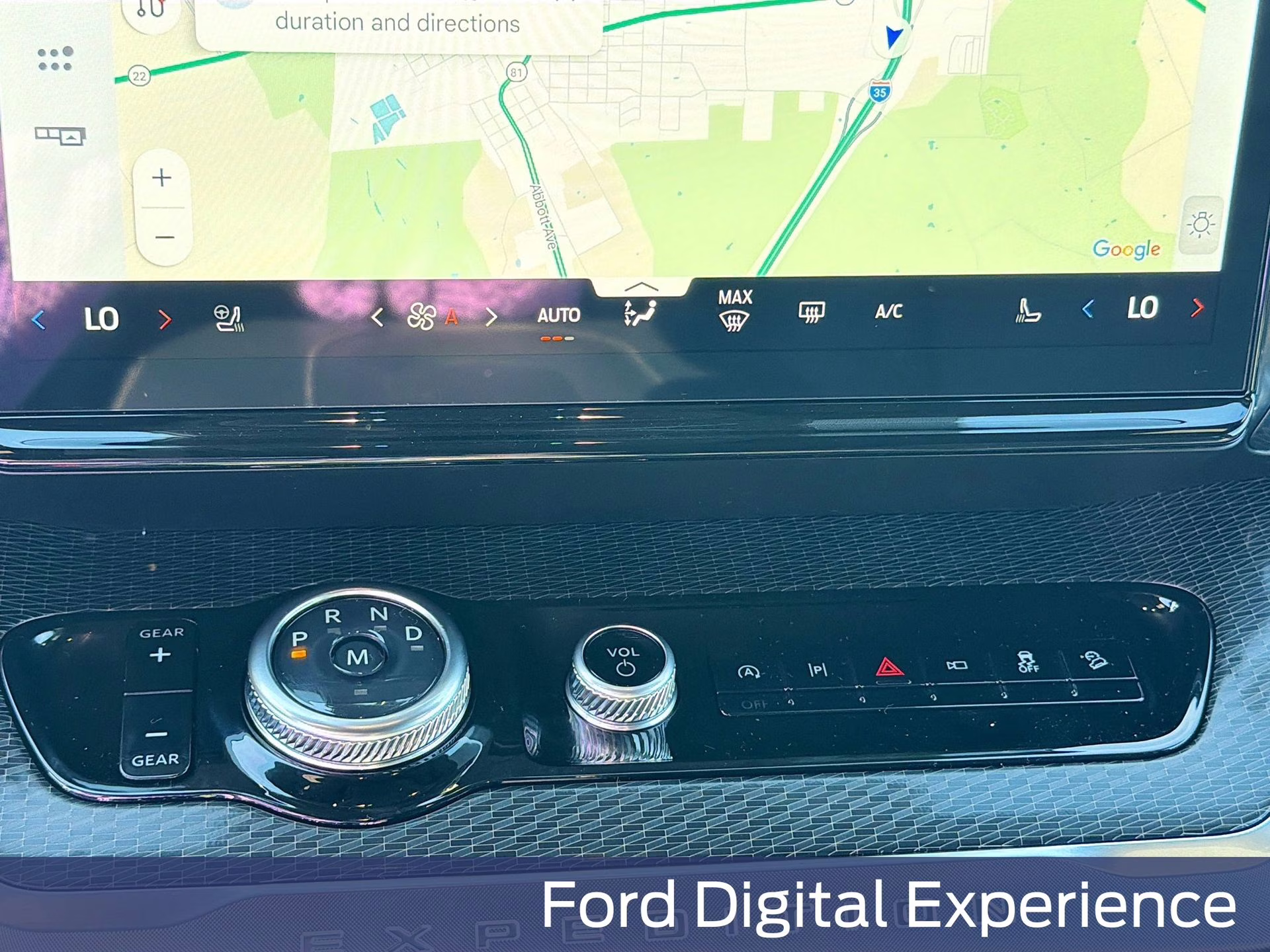 2026 Star White Metallic Tri-Coat Ford Expedition Platinum 4X4 SUV