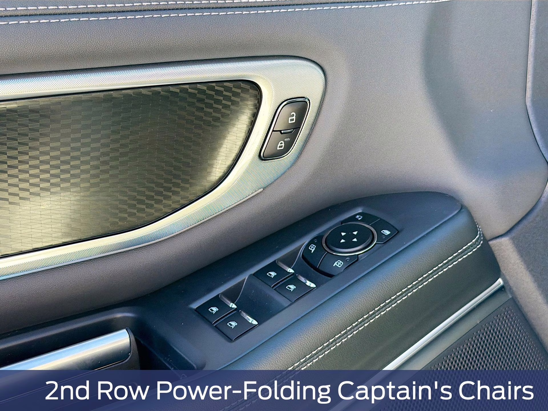 2026 Star White Metallic Tri-Coat Ford Expedition Platinum 4X4 SUV