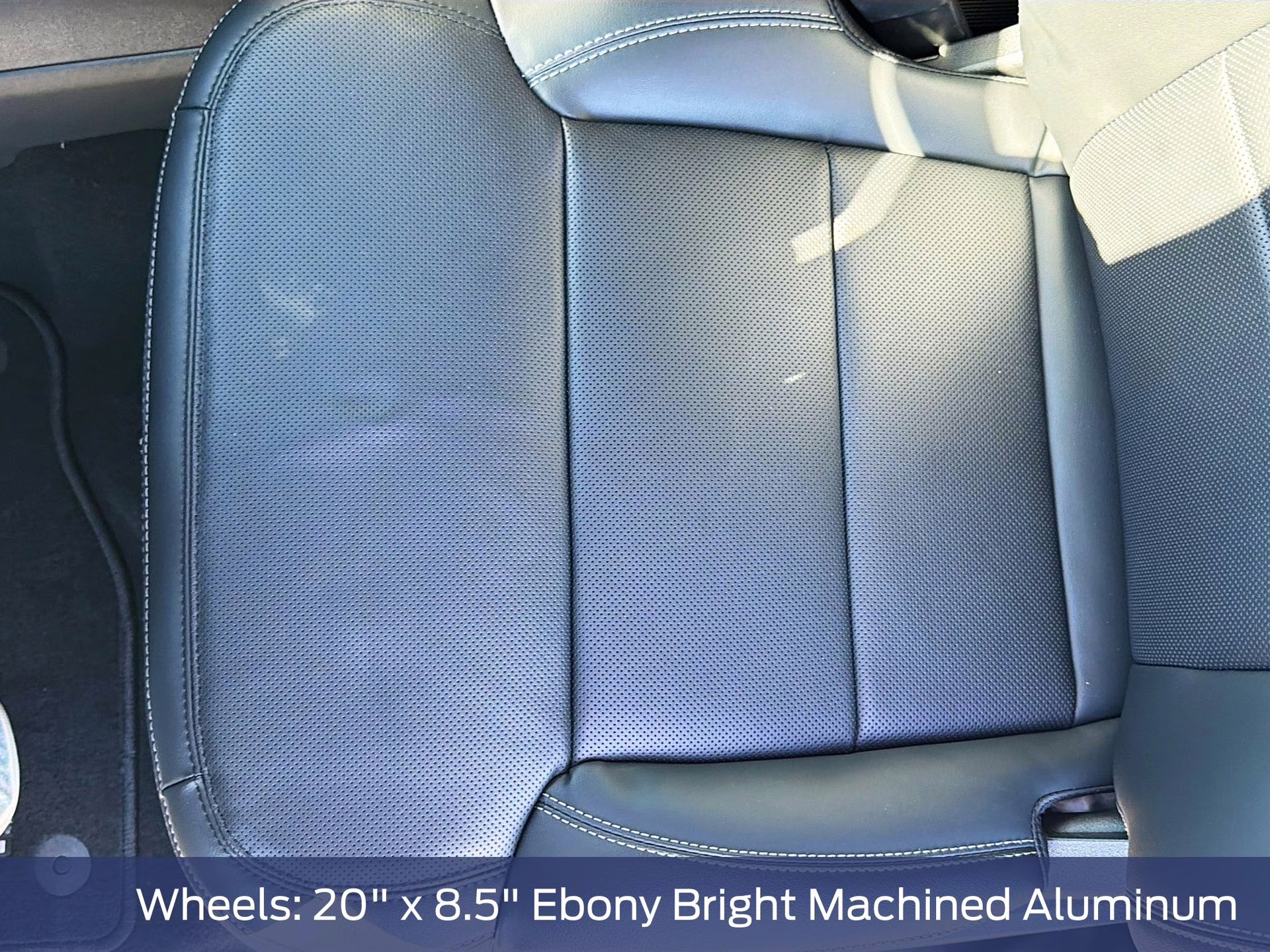 2026 Star White Metallic Tri-Coat Ford Expedition Platinum 4X4 SUV