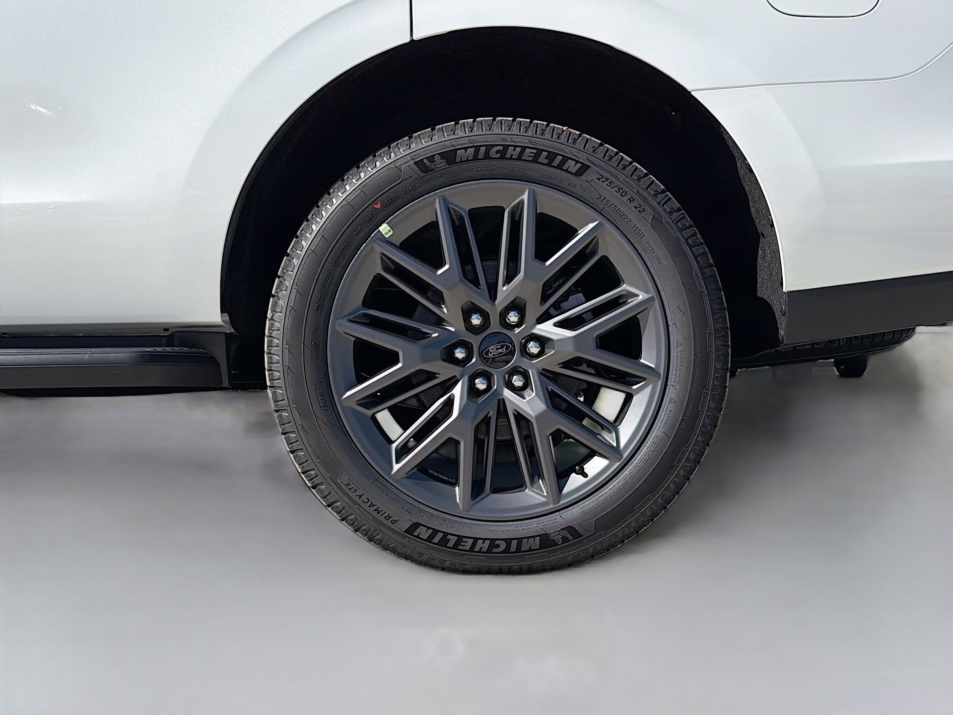 2026 Star White Metallic Tri-Coat Ford Expedition Platinum 4X4 SUV