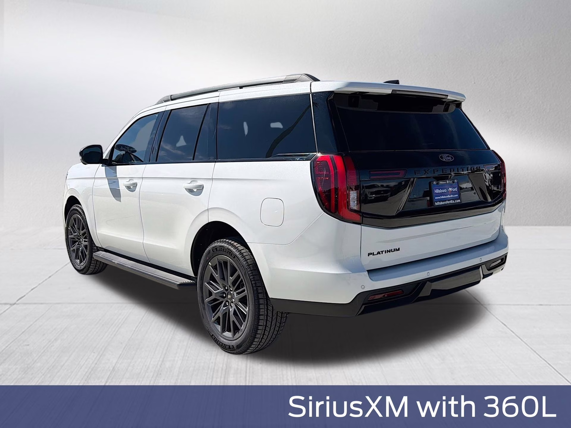 2026 Star White Metallic Tri-Coat Ford Expedition Platinum 4X4 SUV