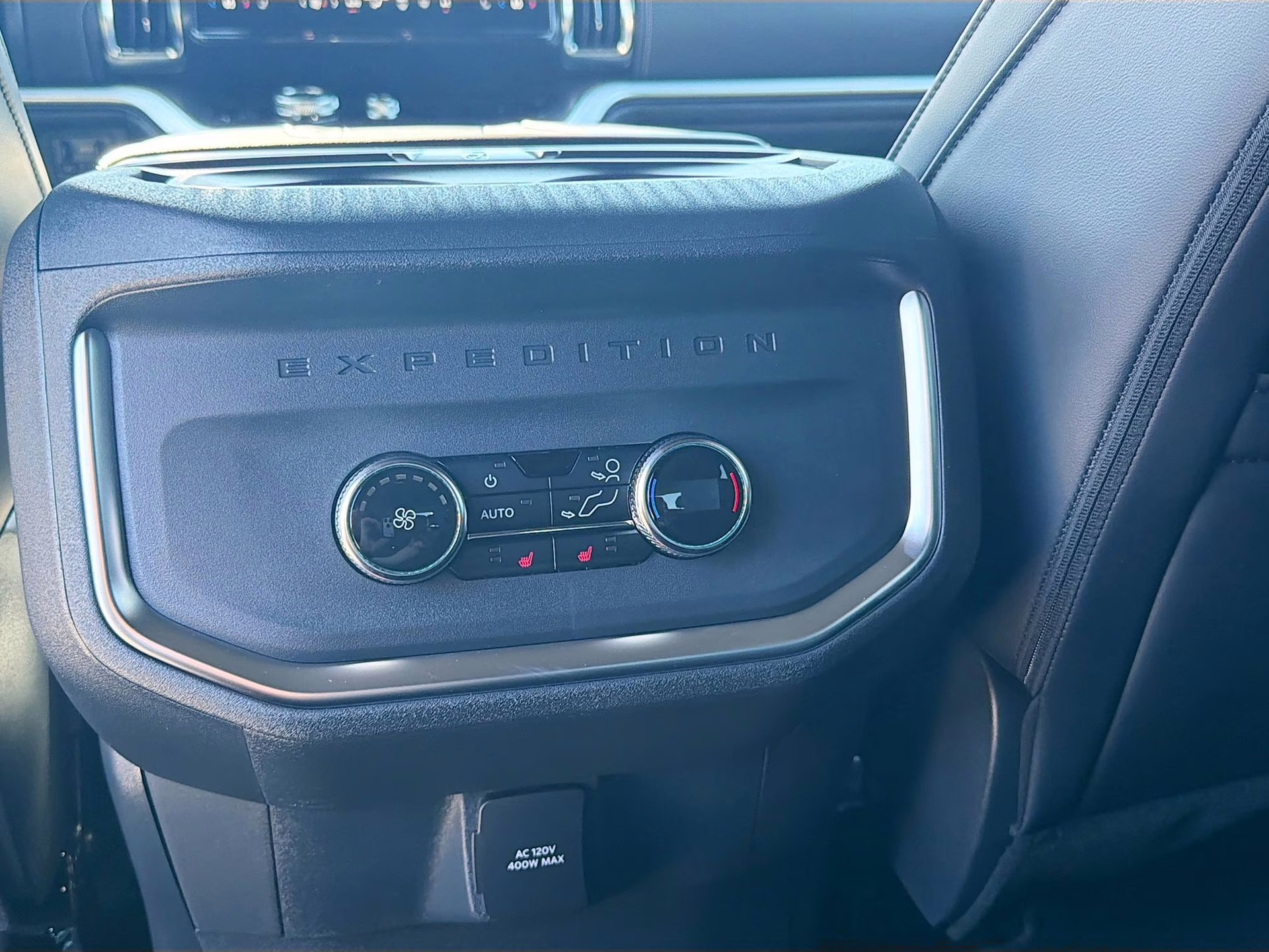 2026 Agate Black Metallic Ford Expedition Platinum 4X4 SUV