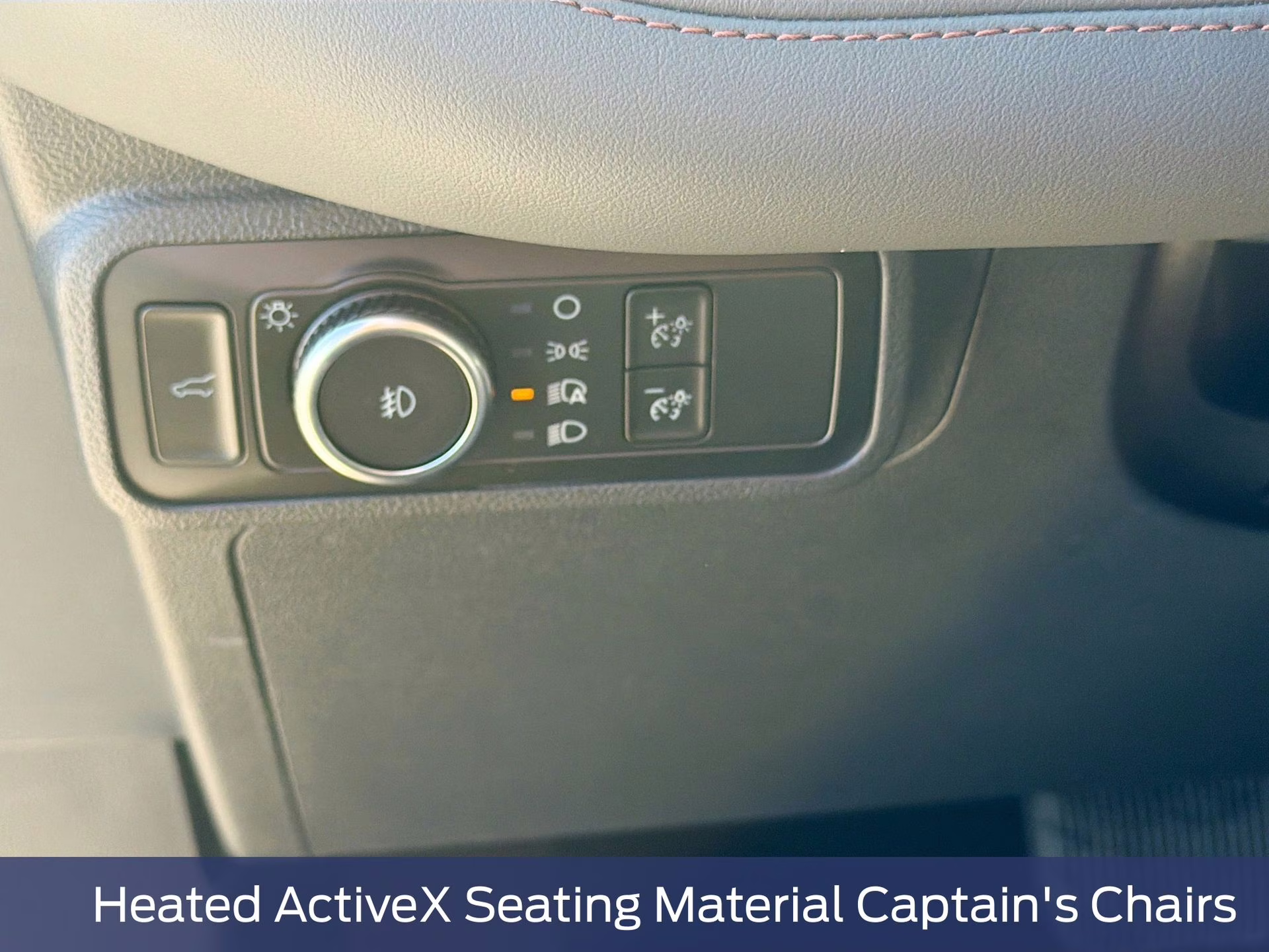 2026 Agate Black Metallic Ford Explorer Active RWD SUV