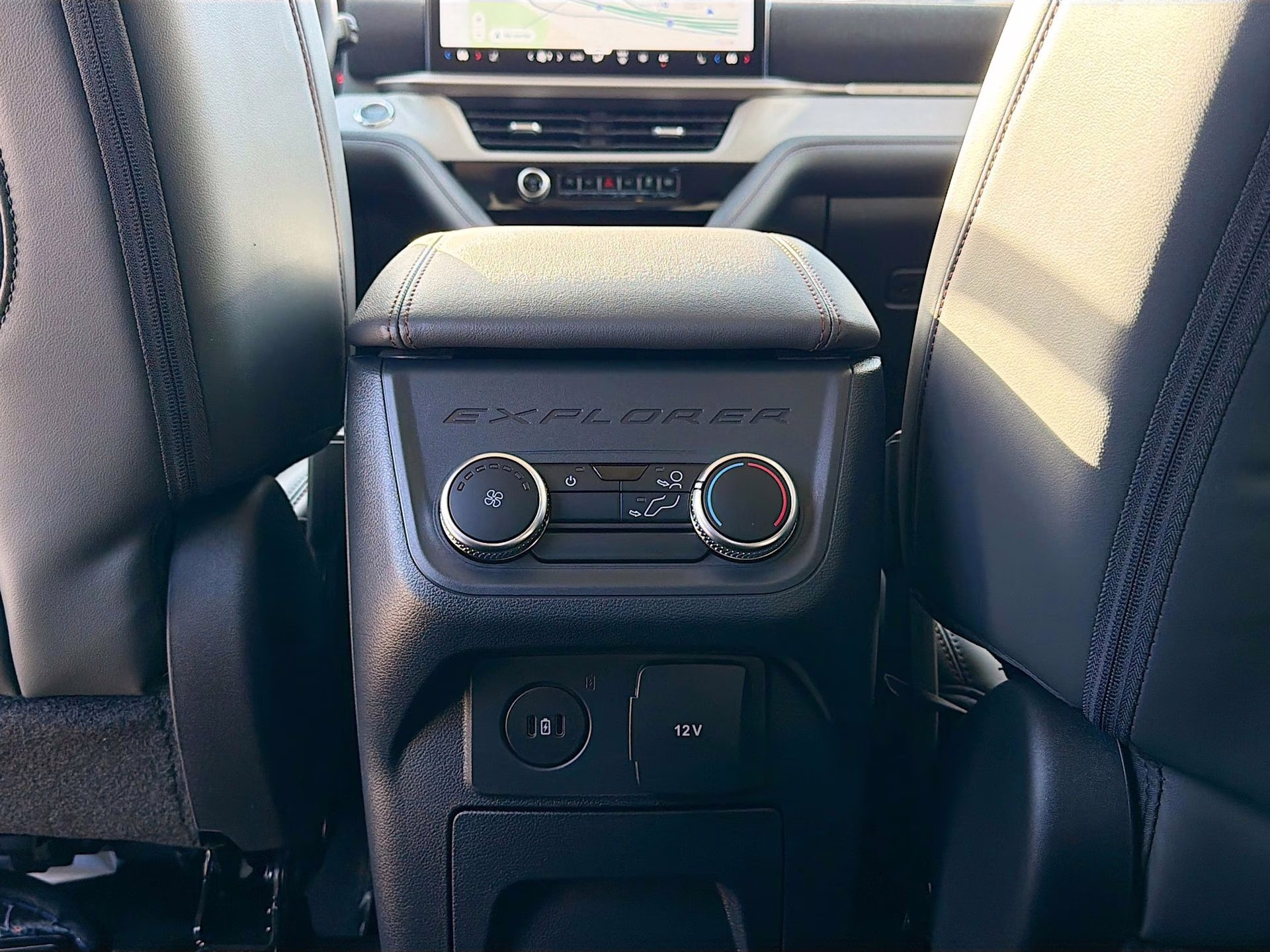 2026 Agate Black Metallic Ford Explorer Active RWD SUV