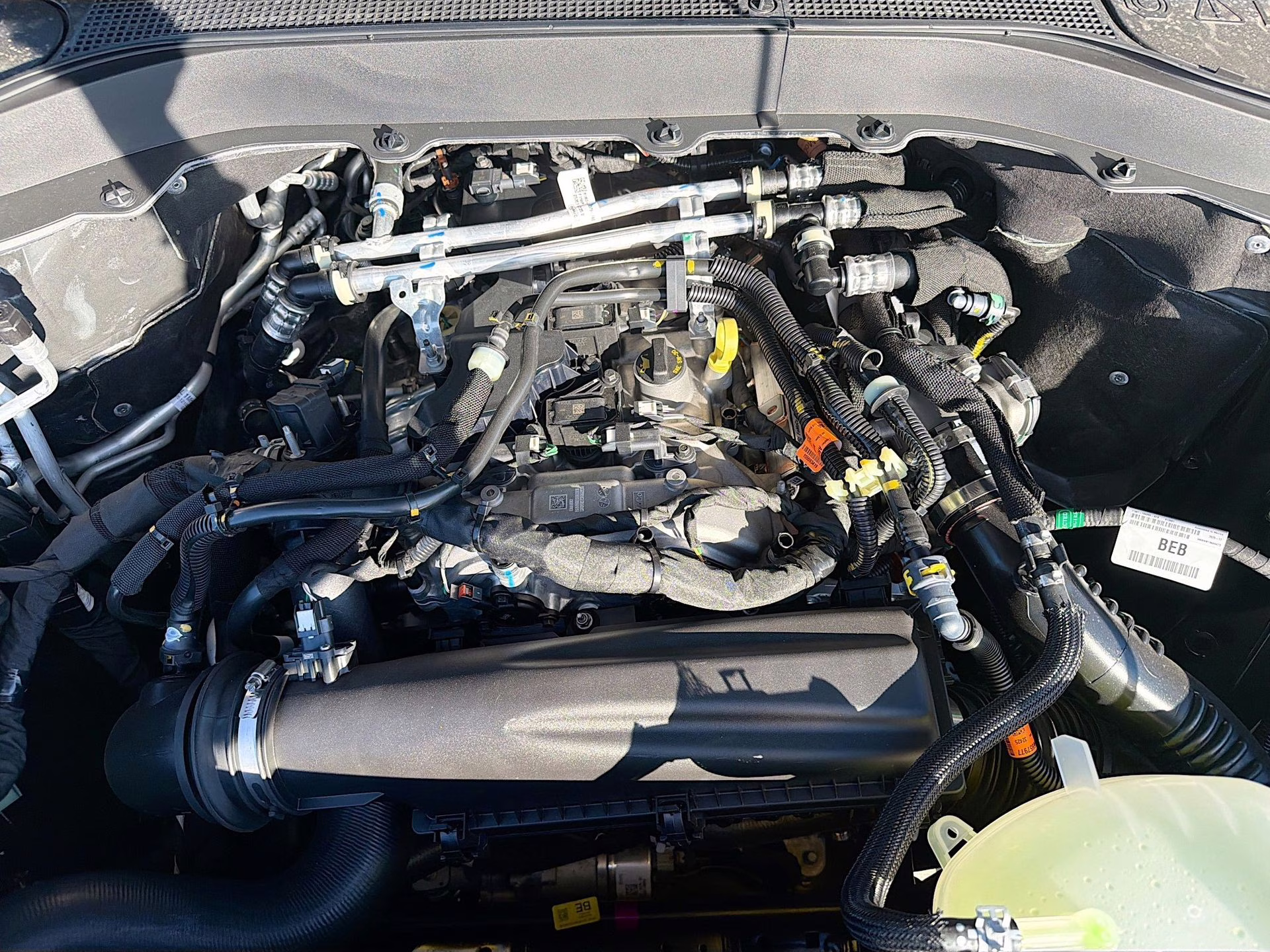 2026 Agate Black Metallic Ford Explorer Active RWD SUV