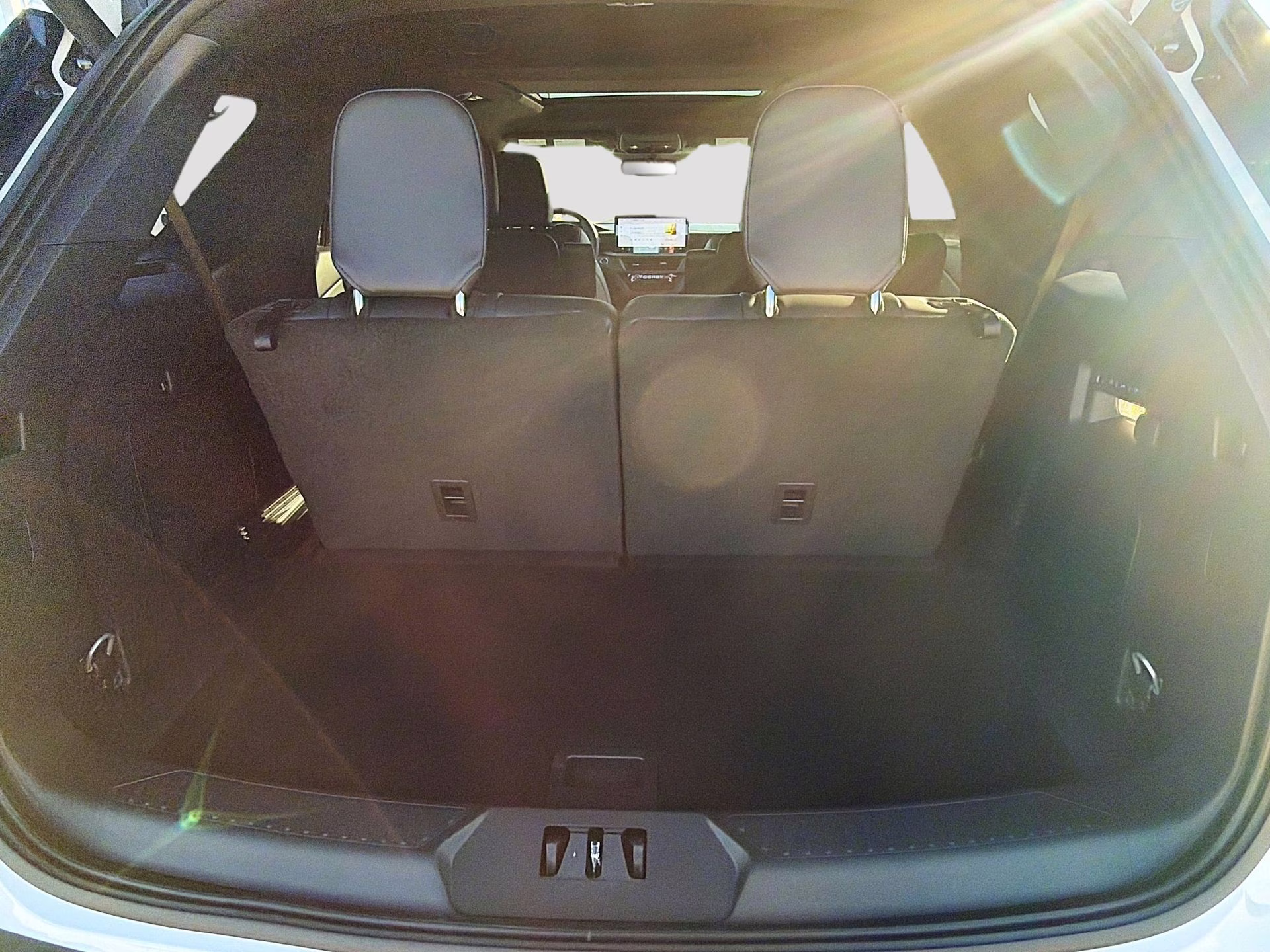 2026 Star White Metallic Tri-Coat Ford Explorer ST 4X4 SUV