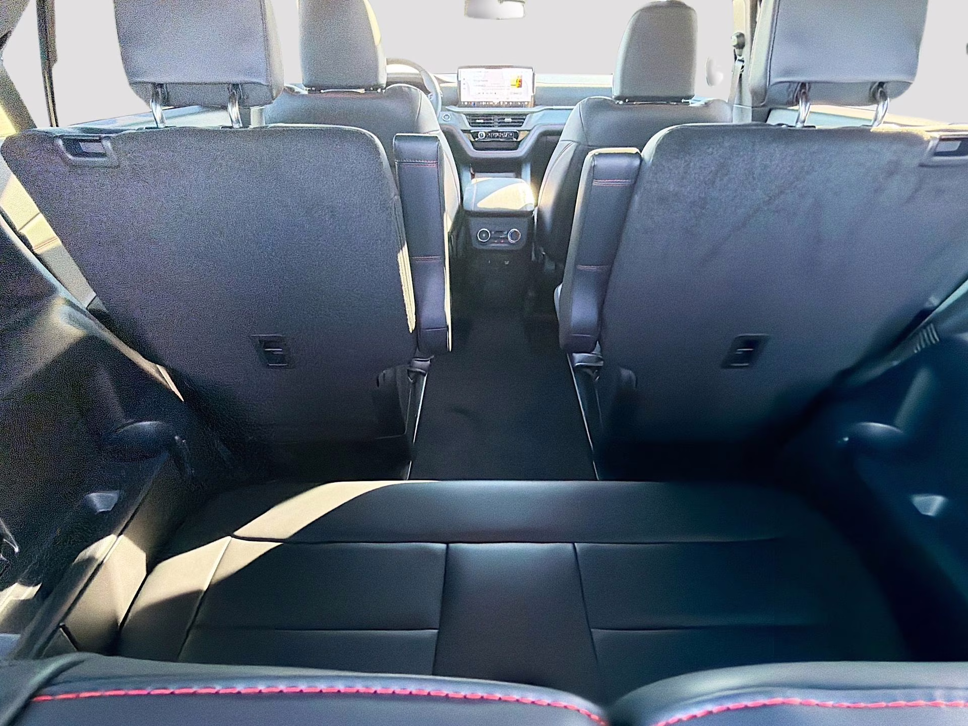 2026 Star White Metallic Tri-Coat Ford Explorer ST 4X4 SUV