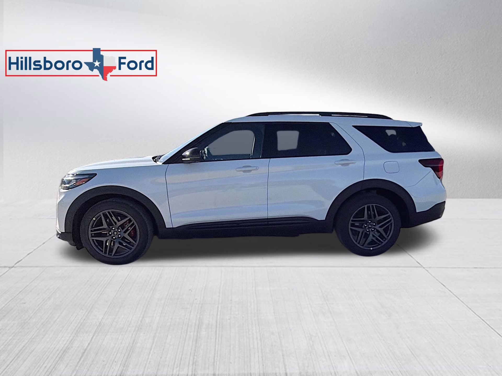 2026 Star White Metallic Tri-Coat Ford Explorer ST 4X4 SUV
