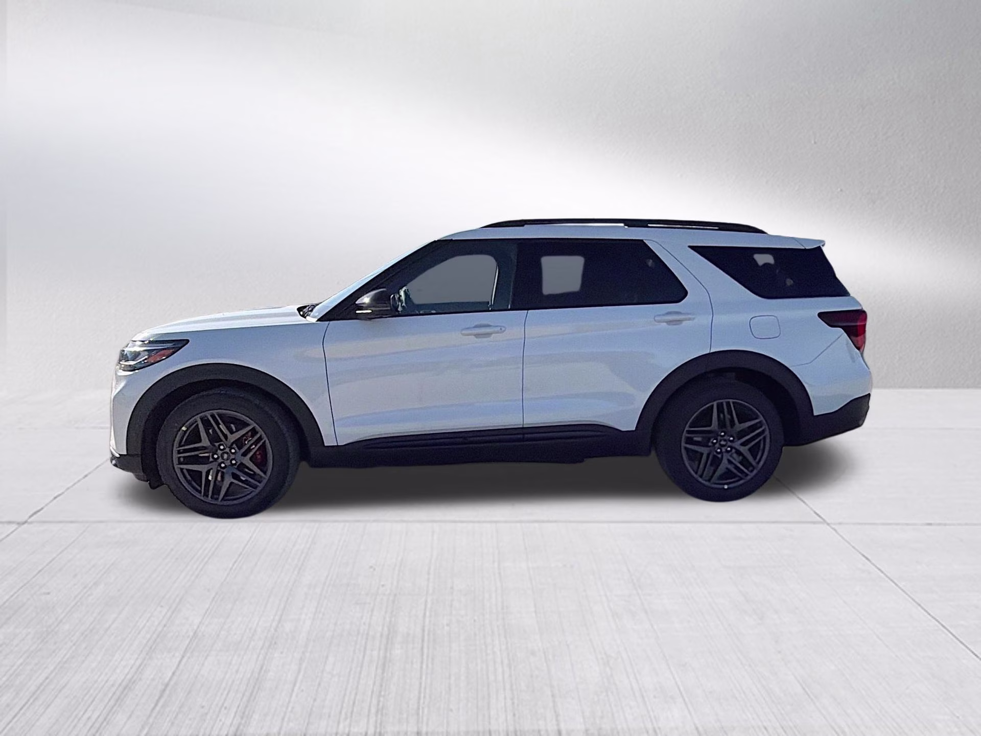 2026 Star White Metallic Tri-Coat Ford Explorer ST 4X4 SUV