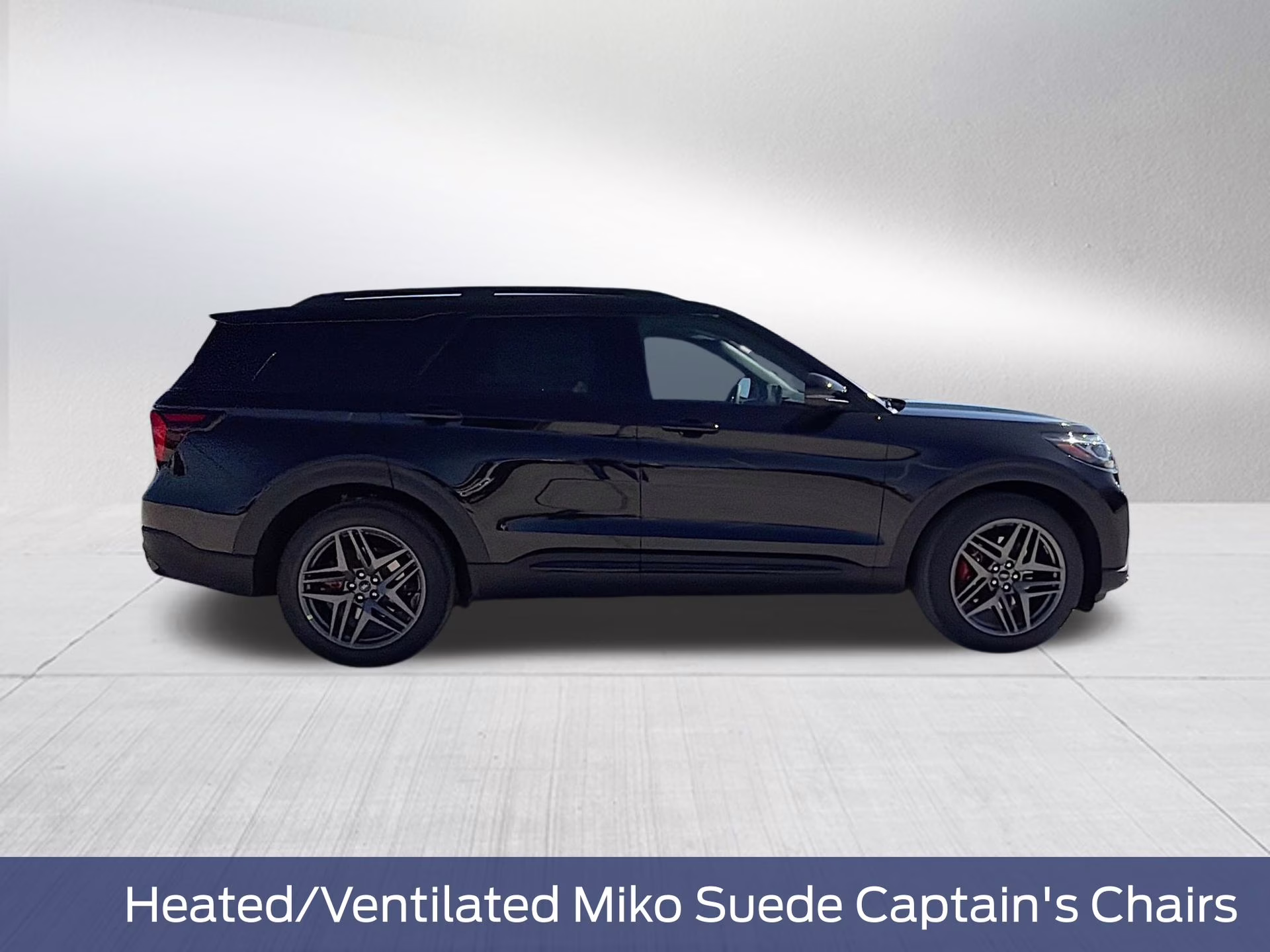 2026 Agate Black Metallic Ford Explorer ST 4X4 SUV