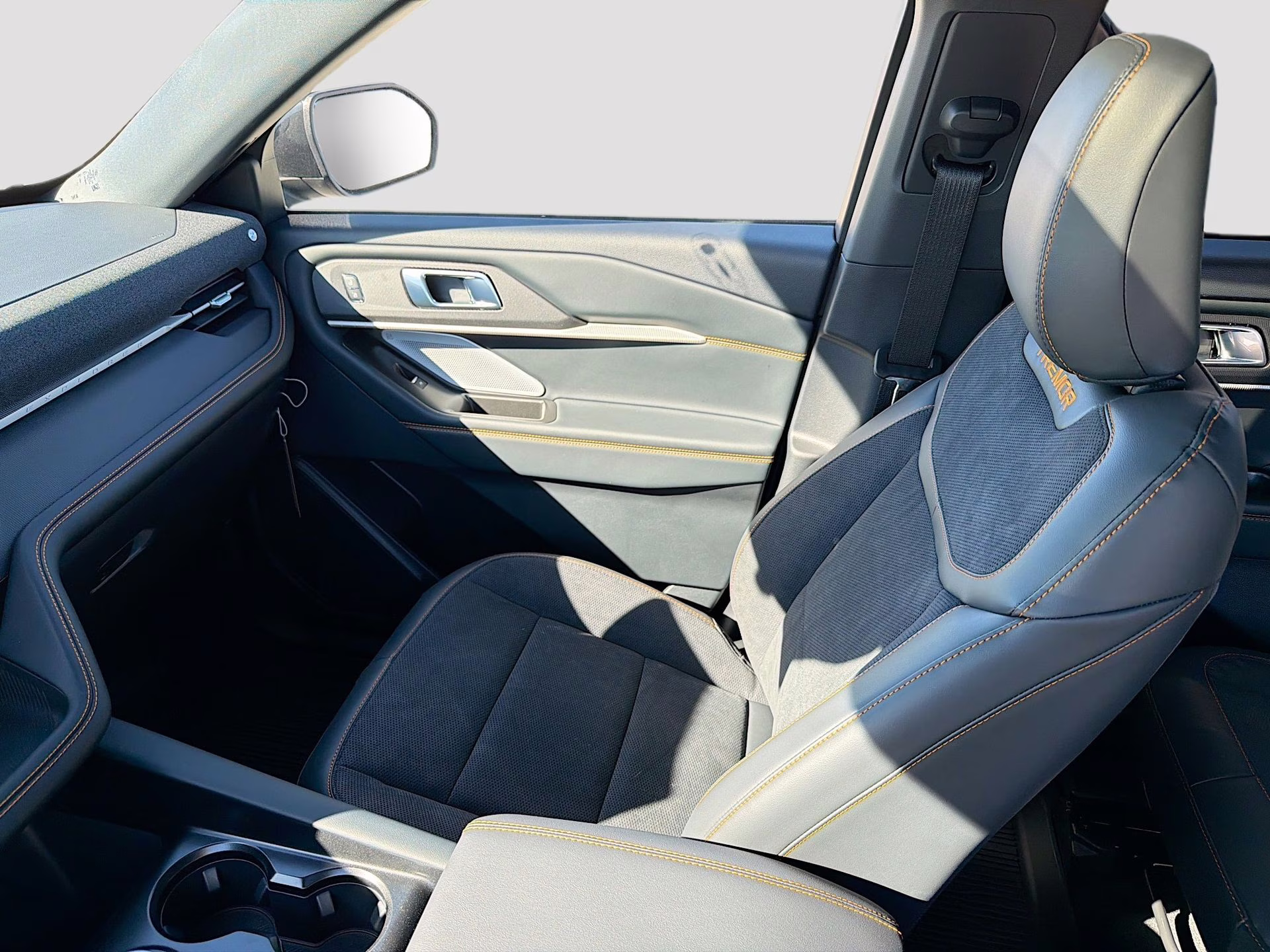 2026 Marsh Gray Ford Explorer Tremor 4X4 SUV