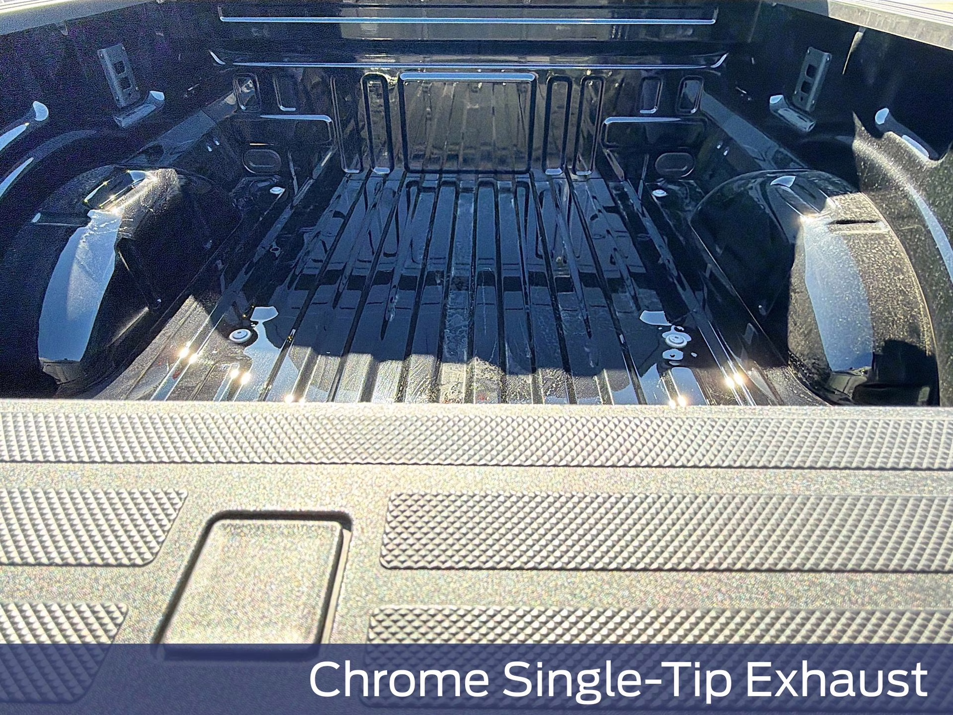 2025 Black Metallic Ford F-150 XLT 4X4 Truck