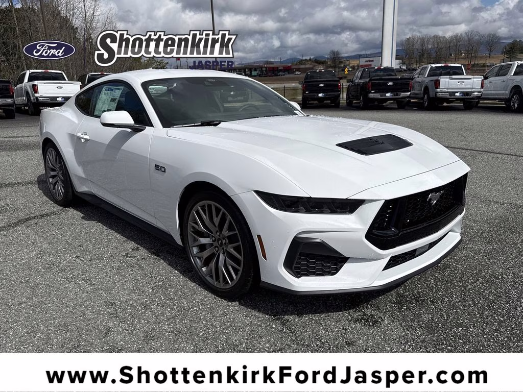 2026 Oxford White Ford Mustang GT RWD Coupe