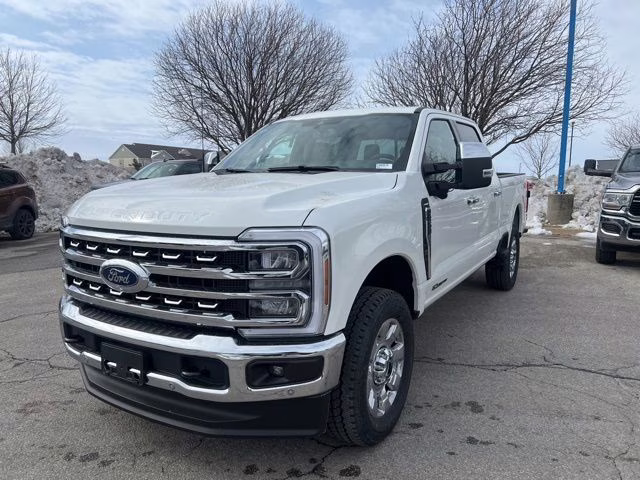 2026 Star White Metallic Tri-Coat Ford Super Duty F-250 SRW Lariat 4X4 Truck