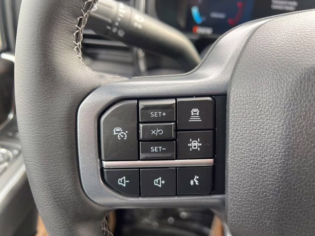 2026 Star White Metallic Tri-Coat Ford Super Duty F-250 SRW Lariat 4X4 Truck