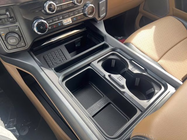 2026 Star White Metallic Tri-Coat Ford Super Duty F-250 SRW Lariat 4X4 Truck