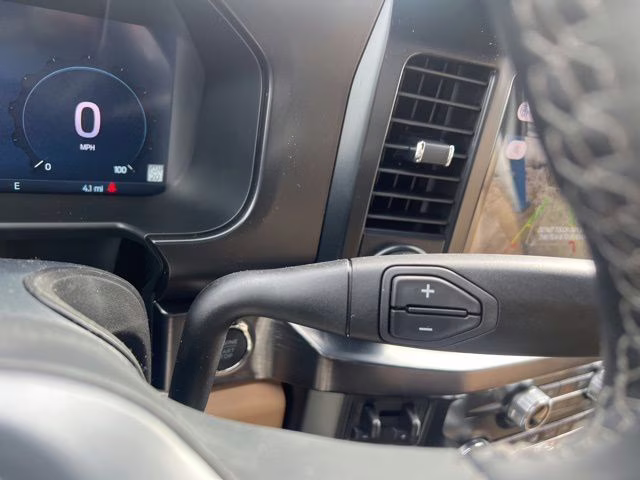 2026 Star White Metallic Tri-Coat Ford Super Duty F-250 SRW Lariat 4X4 Truck