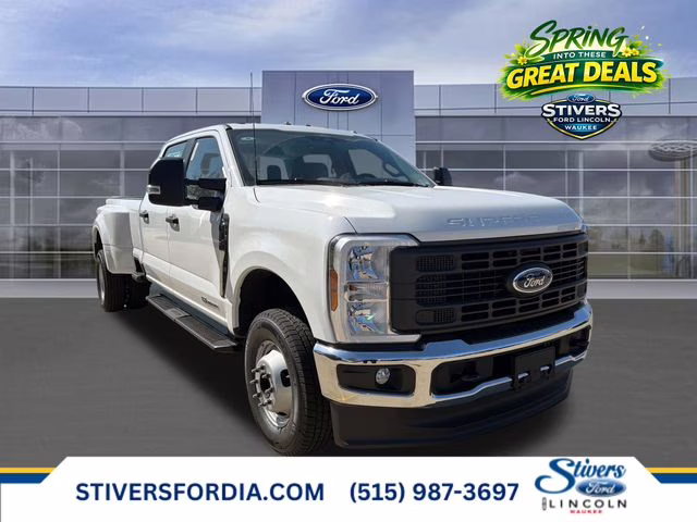 2026 Oxford White Ford Super Duty F-350 DRW XL 4X4 Truck