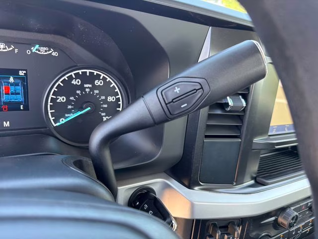 2026 Oxford White Ford Super Duty F-350 DRW XL 4X4 Truck