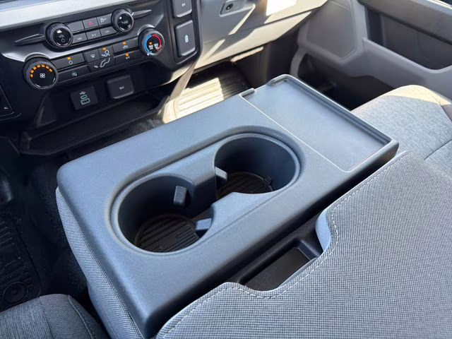 2026 Oxford White Ford Super Duty F-350 DRW XL 4X4 Truck