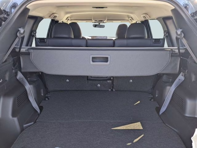 2026 Moonstone Gray Metallic Mitsubishi Outlander SE FWD SUV