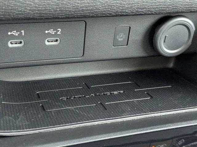 2026 Moonstone Gray Metallic Mitsubishi Outlander SE FWD SUV