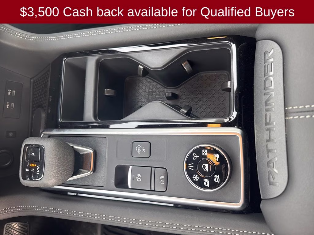 2026 Everest White Pearl Tricoat Nissan Pathfinder Platinum 4X4 SUV