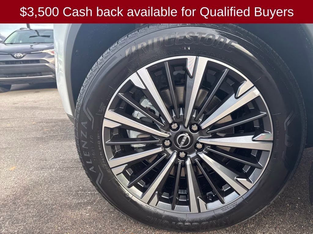 2026 Everest White Pearl Tricoat Nissan Pathfinder Platinum 4X4 SUV