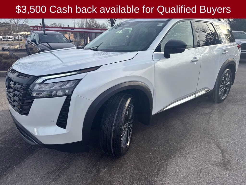 2026 Everest White Pearl Tricoat Nissan Pathfinder Platinum 4X4 SUV